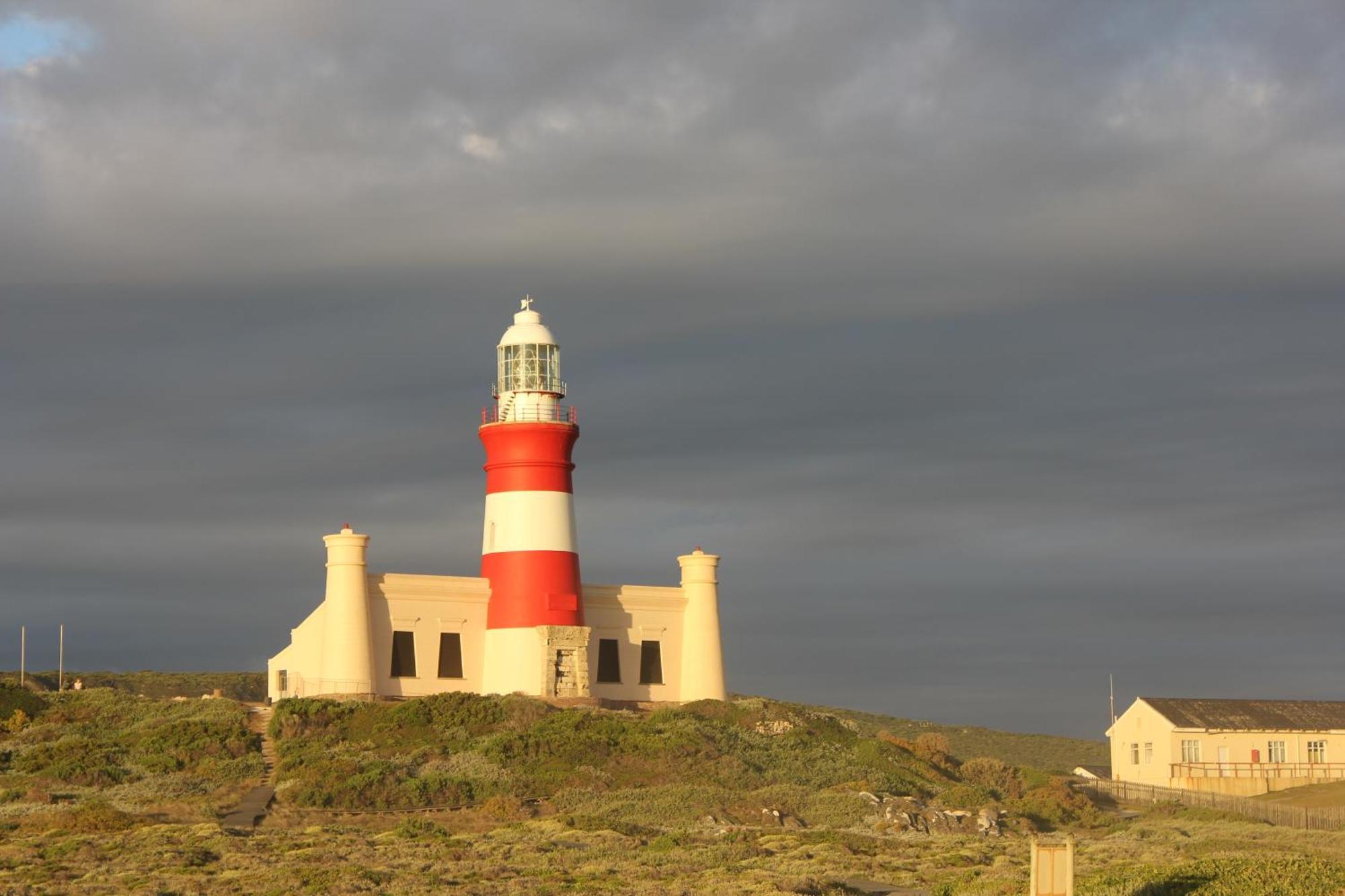 The Sun Catcher Bed & Breakfast Struisbaai Esterno foto