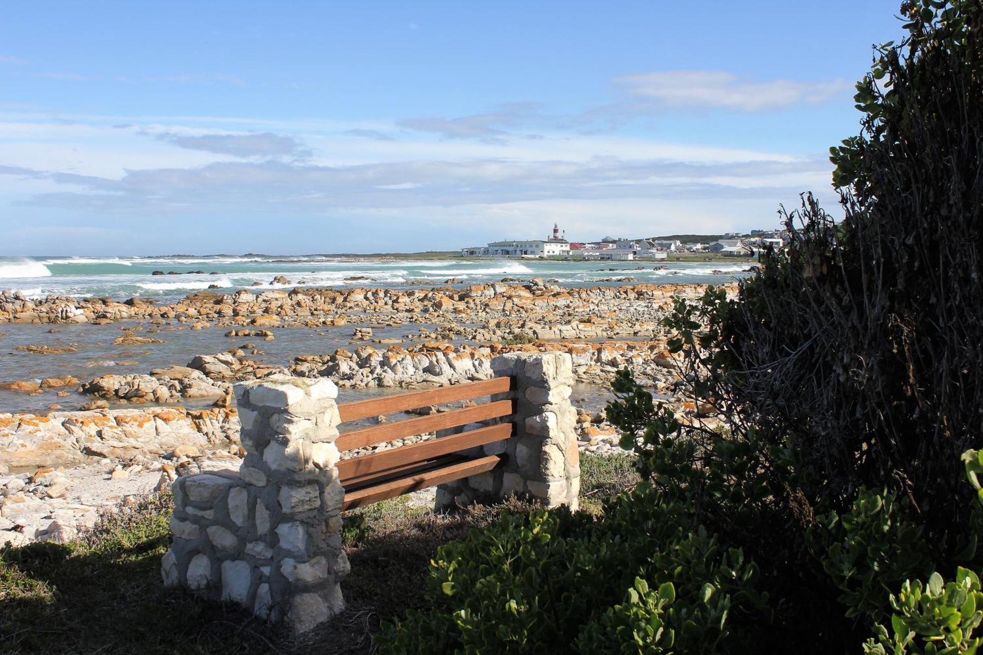 The Sun Catcher Bed & Breakfast Struisbaai Esterno foto